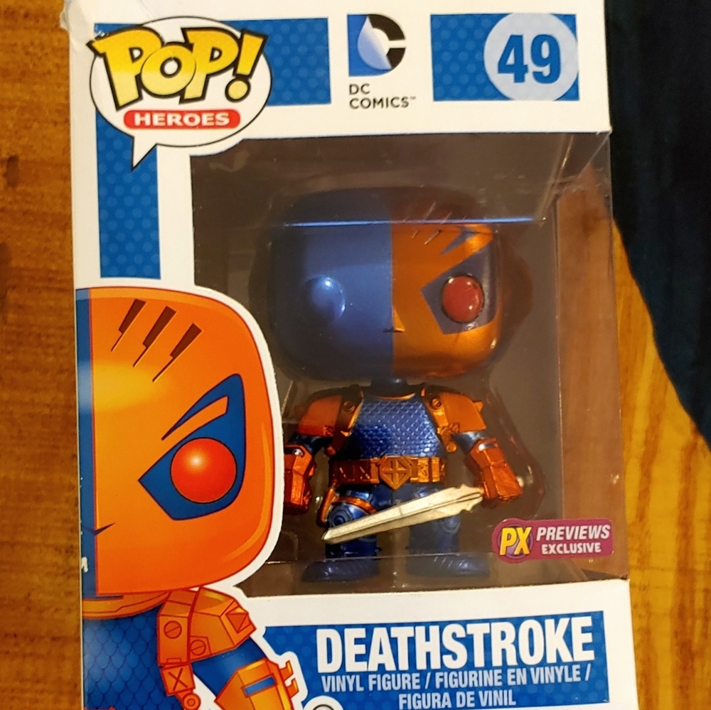 Collector's Edition Funko Pop Deathstroke #49